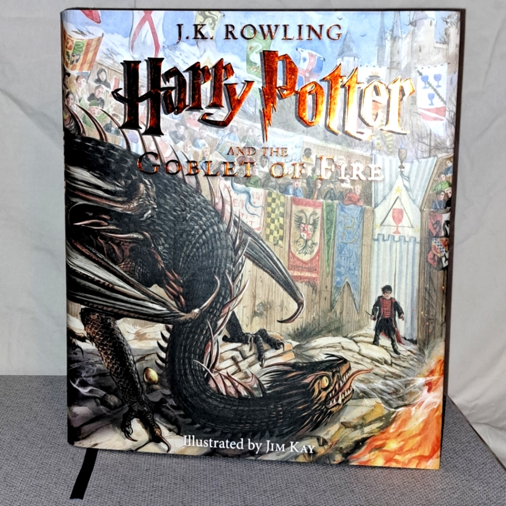 Harry Potter and the Goblet of Fire Illustrated Edition (Book 4) 2019